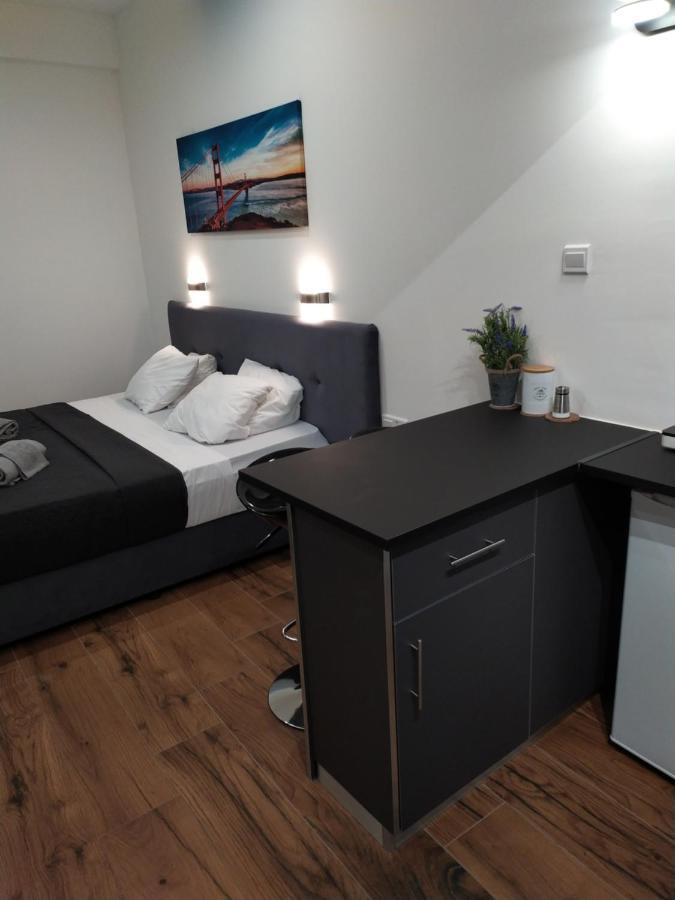 Takis Apartament *